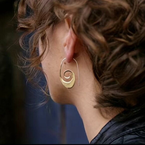 Silver Tone Spiral Earrings in Silver #808 - Picture 4 of 9